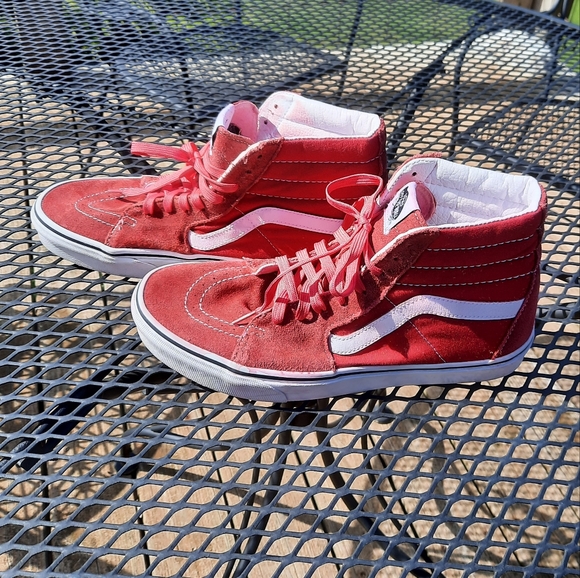 Vans Other - Vans Off the Wall skateboard high tops 9.5